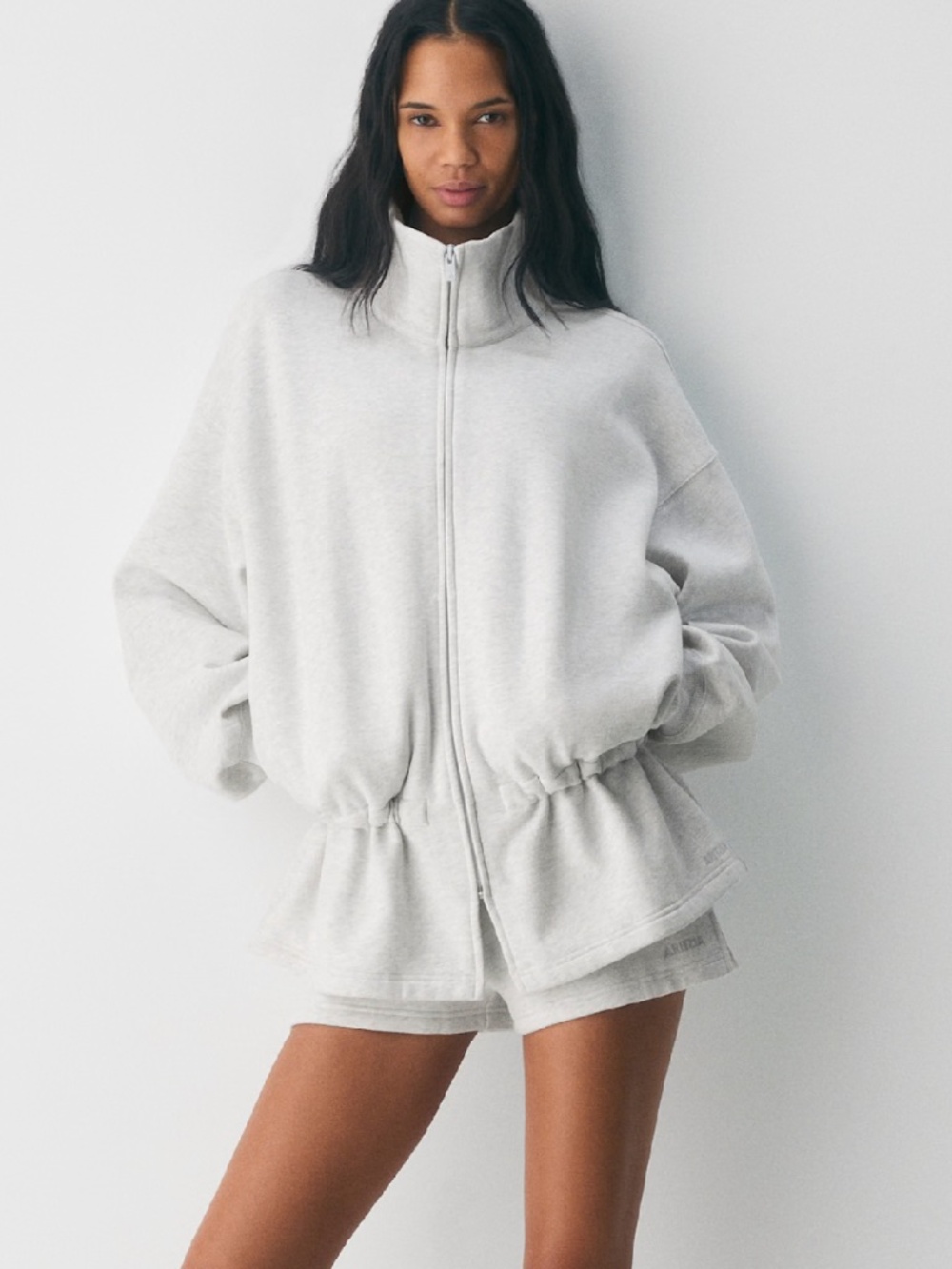 New Aritzia mega cinch zip up heather grey hoodie Size XS oversized fleece